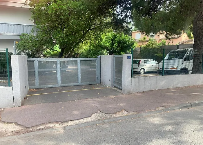 Appartement en résidence climatisé avec parking