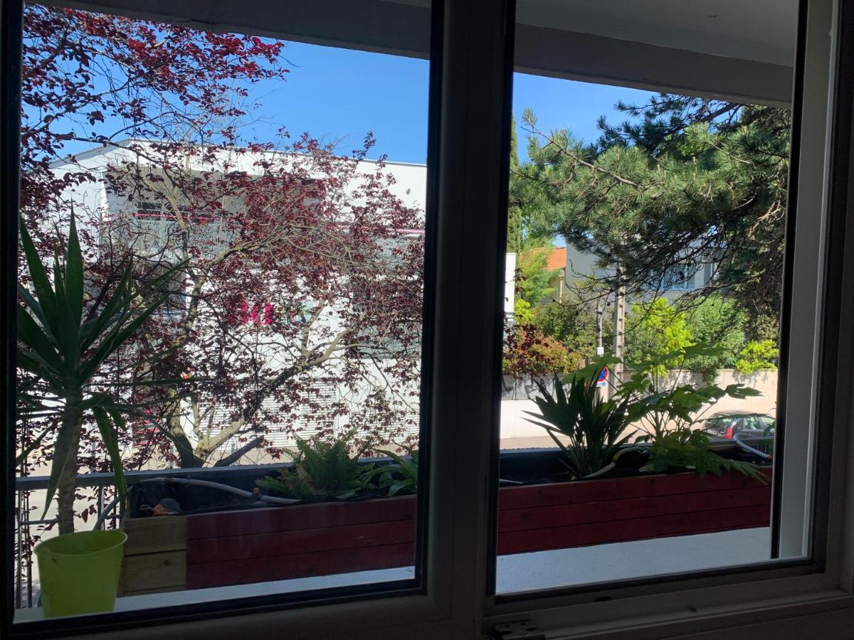 En Résidence Climatisé Avec Parking Appartement